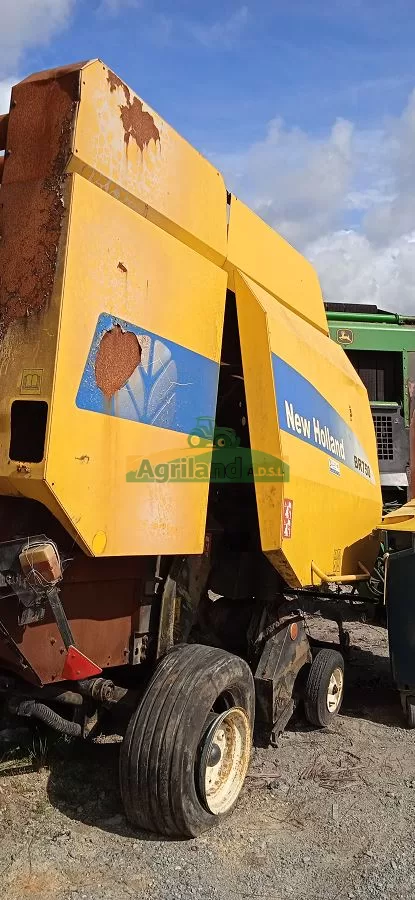 NEW-HOLLAND BR 750
