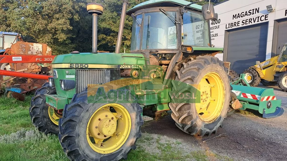 JOHN DEERE 2850 FC-256-GR