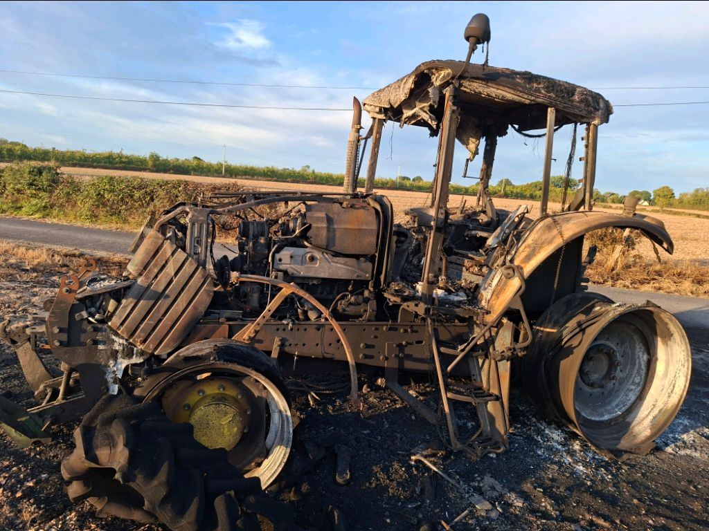 JOHN DEERE 6630 PREMIUM AX 765 EJ